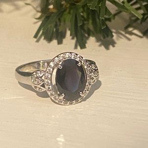 Black Onyx and White Topaz, ring size 7